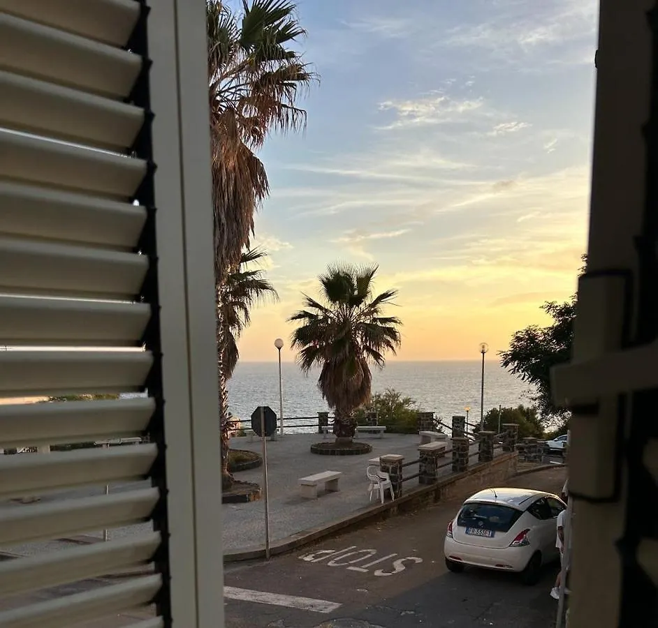 Casa Ponente...A Due Passi Dal Mare Villa Porto Alabe Holiday home