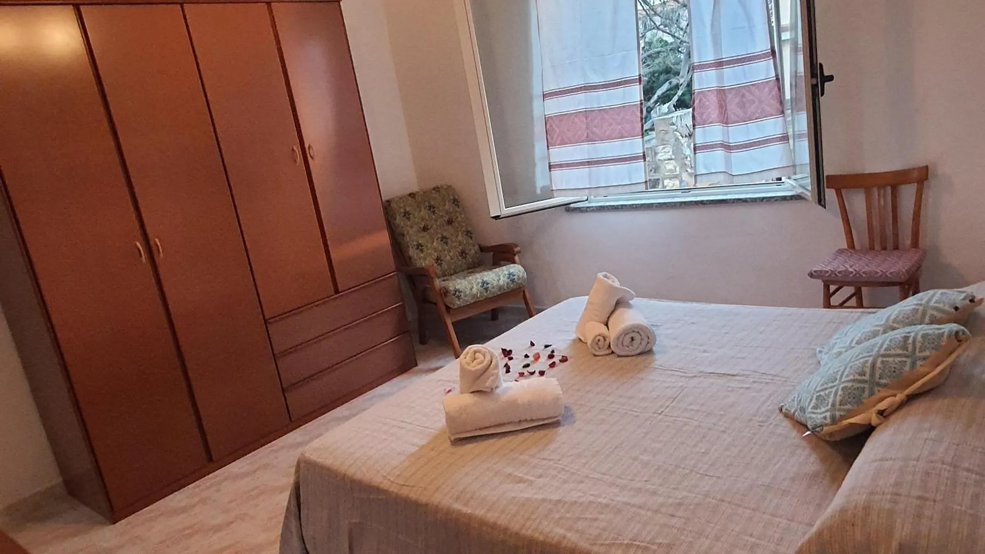 Casa Ponente...A Due Passi Dal Mare Villa Porto Alabe Holiday home